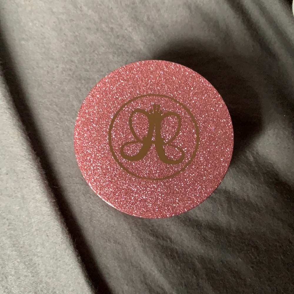 Anastasia Beverly Hills loose highlighter